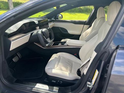 Used 2022 Tesla Model S AWD/4WD image 13