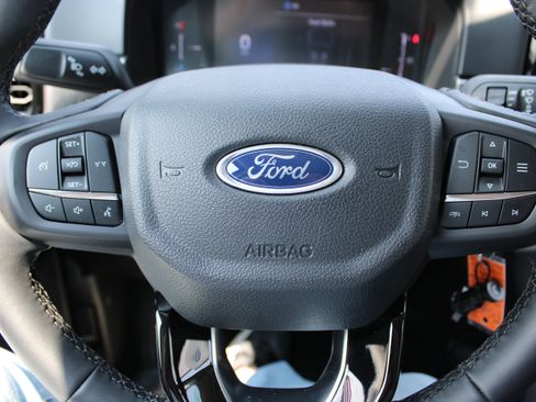 Used 2025 Ford Ranger XLT w/ Equipment Group 301A High RWD image 18