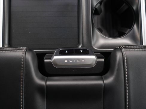 Used 2025 Ford Expedition Max Platinum AWD/4WD image 28