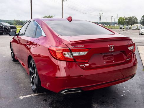 Used 2018 Honda Accord Sport image 3
