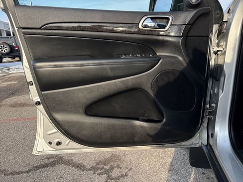 Used 2013 Jeep Grand Cherokee Laredo image 11