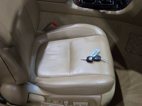 Used 2006 Lexus SC 430 Convertible w/ Preferred Accessory Pkg RWD image 25