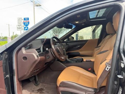 Used 2019 Lexus ES 300h w/ Premium Package FWD image 5
