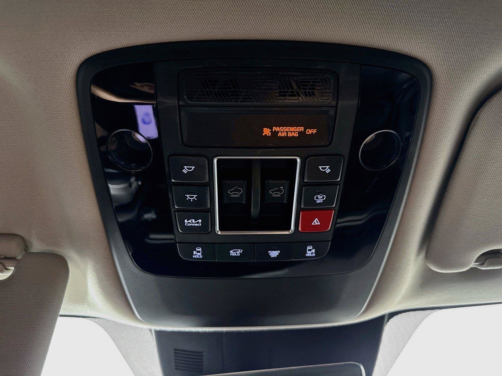 Used 2025 Kia Carnival SX Prestige FWD image 22