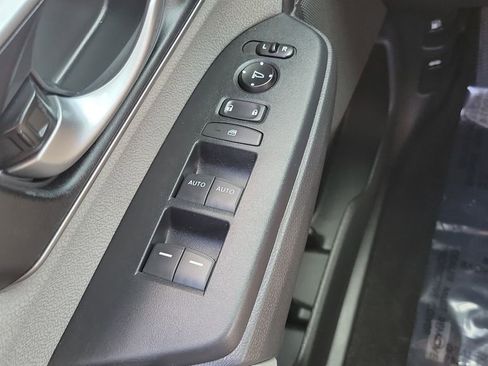 Used 2019 Honda CR-V EX image 19