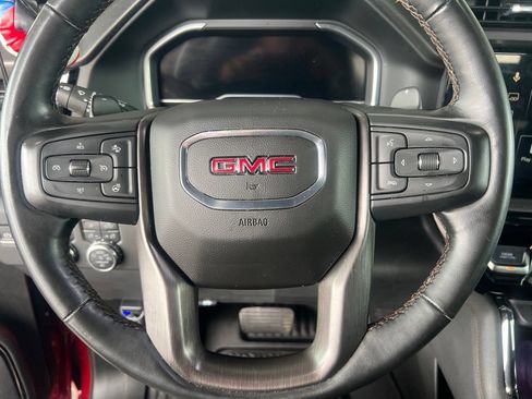 Used 2024 GMC Sierra 1500 AT4 w/ Technology Package AWD/4WD image 9