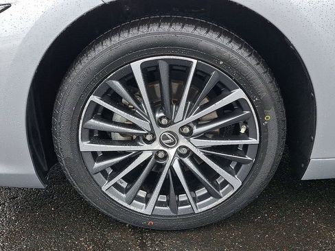 Certified 2023 Lexus ES 350 w/ Premium Package image 32