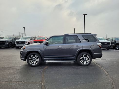 Used 2022 Toyota 4Runner TRD Sport image 7