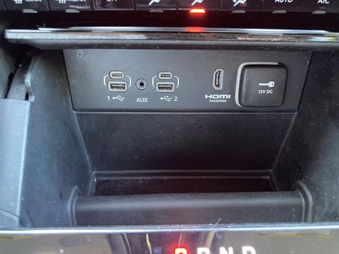 Used 2023 Jeep Grand Cherokee 4WD 4xe image 23