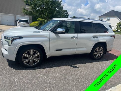 Used 2024 Toyota Sequoia Capstone AWD/4WD image 1