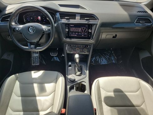 Used 2020 Volkswagen Tiguan SEL Premium R-Line w/ 3rd Row Seat Package AWD/4WD image 15