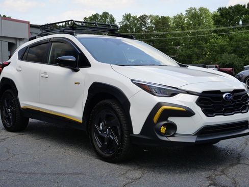 Used 2024 Subaru Crosstrek 2.5i Sport AWD/4WD image 4