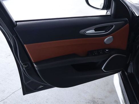 Used 2019 Alfa Romeo Giulia Ti Sport w/ Quick Order Package 22U Sport image 12