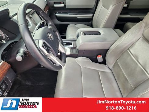 Used 2017 Toyota Tundra Limited image 15