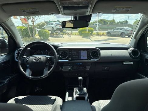 Used 2023 Toyota Tacoma SR5 RWD image 13