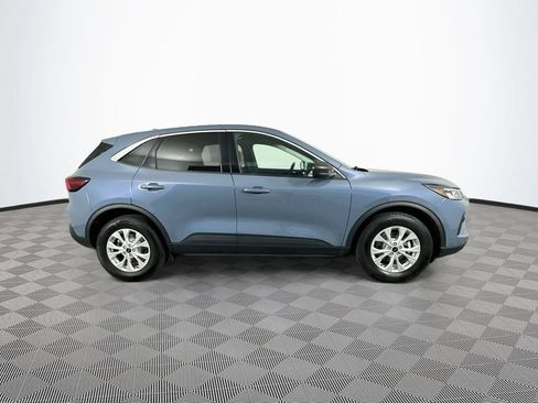 Used 2023 Ford Escape Active AWD/4WD image 11