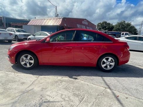 Used 2016 Chevrolet Cruze LT image 3