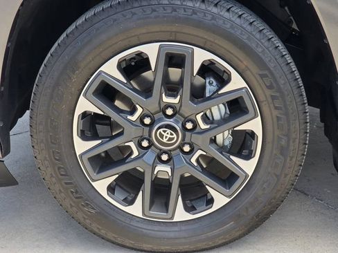 Used 2025 Toyota Sequoia Limited AWD/4WD image 11
