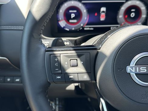 Certified 2025 Nissan Pathfinder Platinum w/ Cargo Package image 32