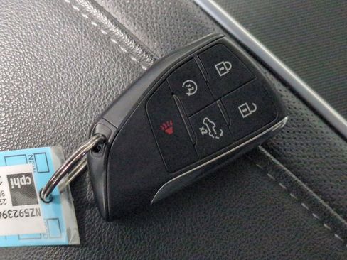 Used 2022 Chevrolet Silverado 1500 LTZ w/ LTZ Convenience Package II image 42