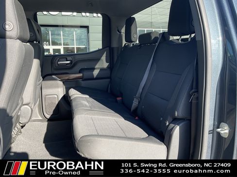 Used 2020 Chevrolet Silverado 1500 RST w/ RST Value Package image 10