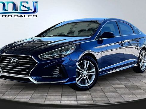 Used 2018 Hyundai Sonata SE w/ Cargo Package FWD image 1