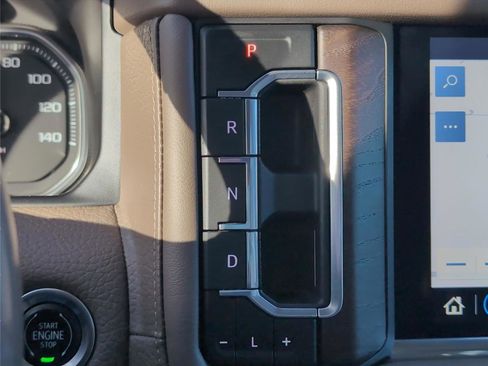 Used 2021 GMC Yukon Denali w/ Denali Premium Package image 20