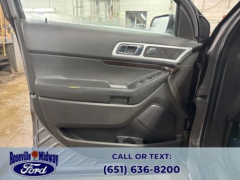 Used 2013 Ford Explorer Limited image 29