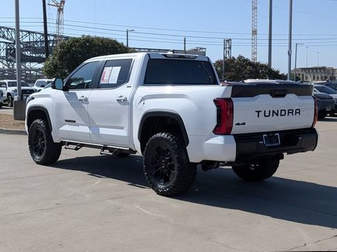 Used 2024 Toyota Tundra SR5 w/ SR5 Premium Package AWD/4WD image 9
