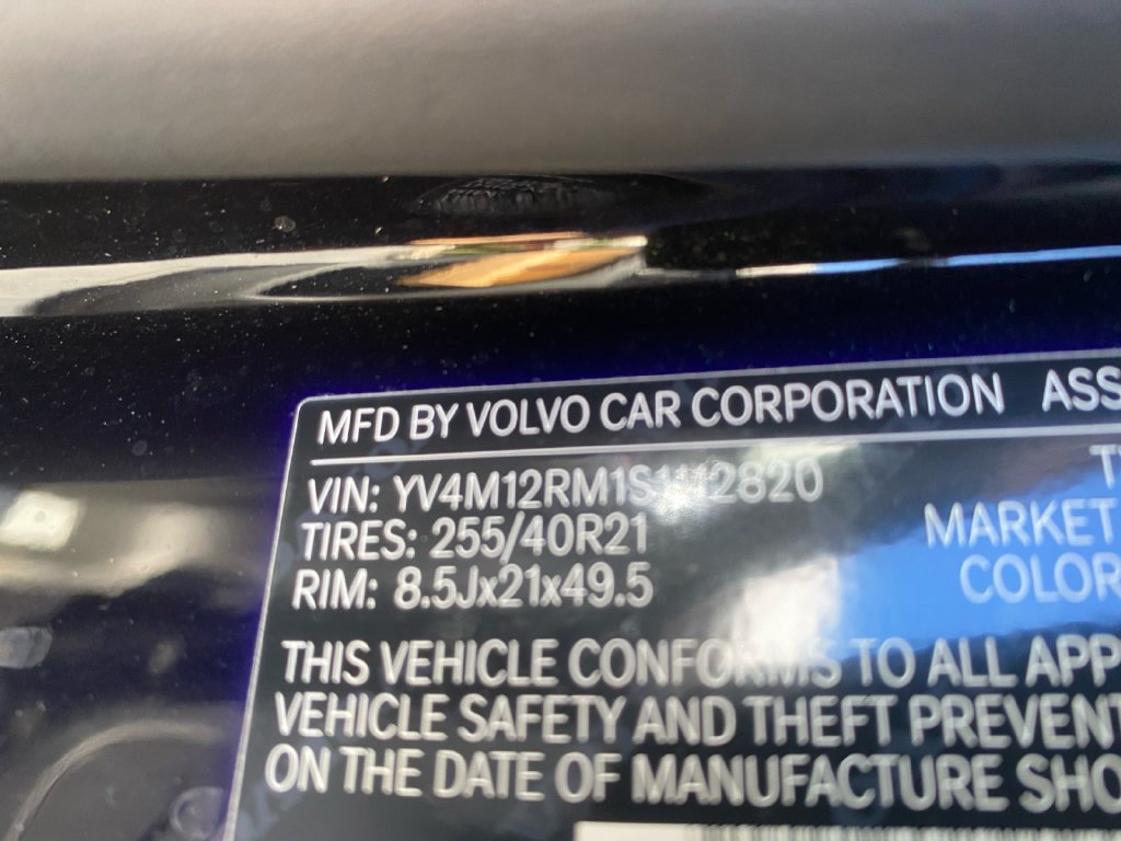 Used 2025 Volvo XC60 B5 Ultra w/ Protection Package Premier AWD/4WD image 32