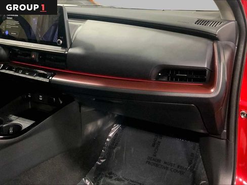 Used 2024 Toyota Prius Prime FWD image 37