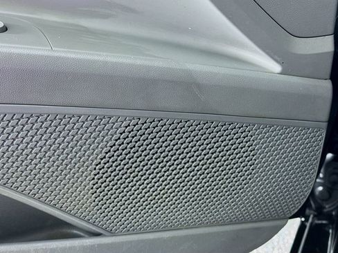 Used 2023 Hyundai Elantra SEL w/ Convenience Package image 19