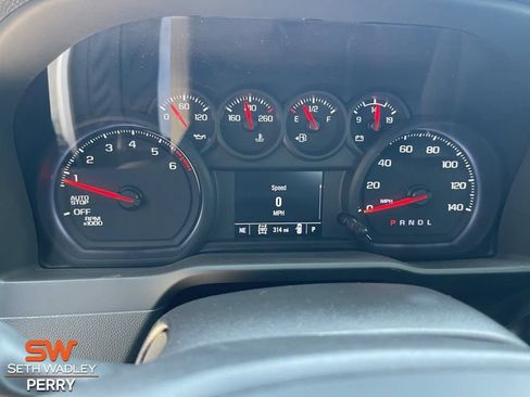 New 2025 GMC Sierra 1500 Pro AWD/4WD image 17
