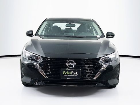 Used 2025 Nissan Sentra SV image 2