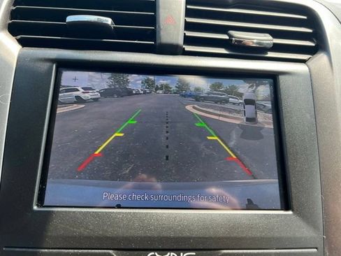 Used 2020 Ford Fusion SE w/ Equipment Group 151A FWD image 19
