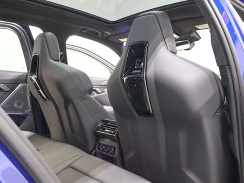 Used 2025 BMW M5 Touring image 60