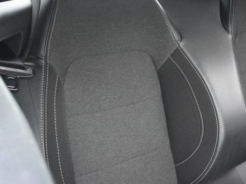 Used 2024 Ford Mustang Convertible image 33