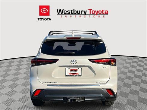 Certified 2025 Toyota Highlander Limited image 7