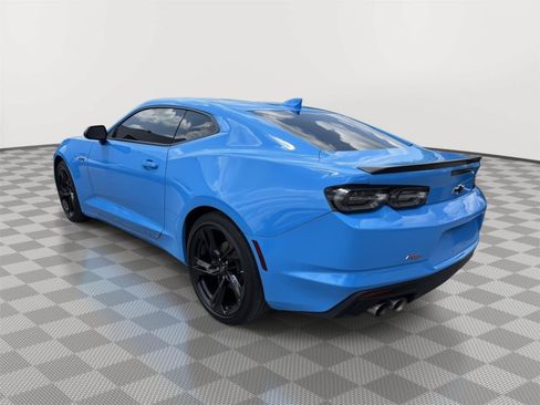 Used 2022 Chevrolet Camaro LT w/ RS Package RWD image 5