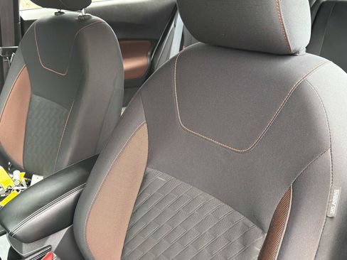 Used 2023 Nissan Kicks SR FWD image 18
