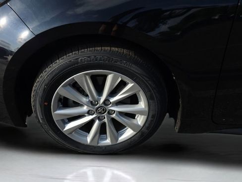 Used 2025 Toyota Corolla SE FWD image 25