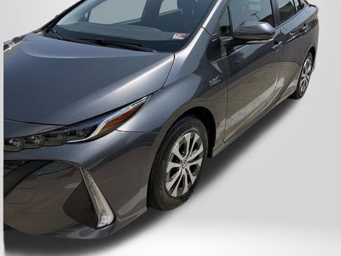 Used 2022 Toyota Prius Prime LE FWD image 1