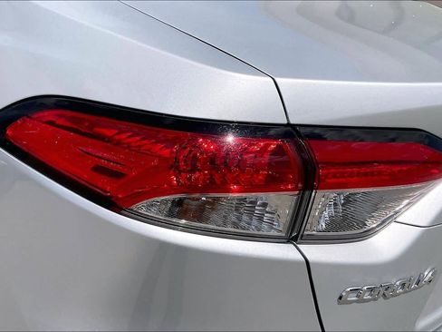 Used 2024 Toyota Corolla LE image 28