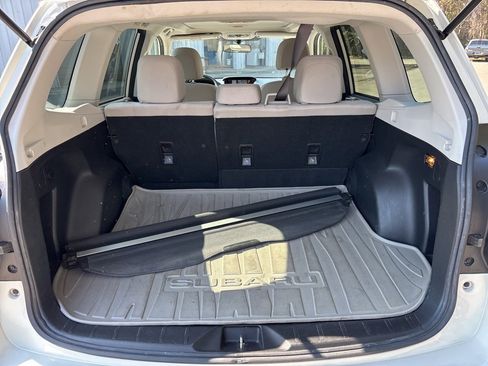 Used 2017 Subaru Forester 2.5i Premium w/ All-Weather Package image 25