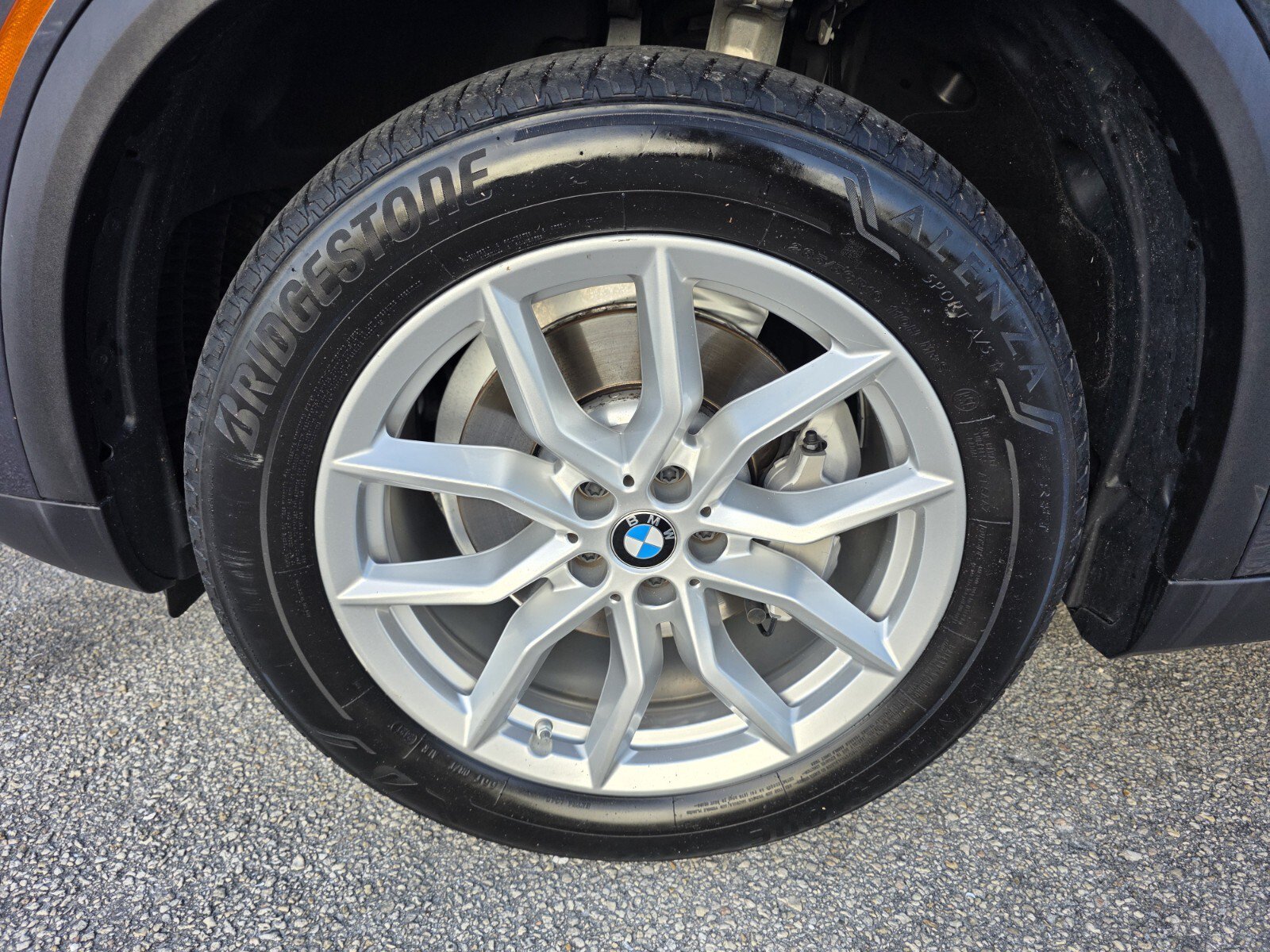 Used 2022 BMW X5 xDrive40i w/ Luxury Seating Package AWD/4WD image 9