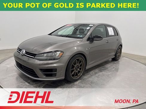 Used 2017 Volkswagen Golf R 4-Door image 3