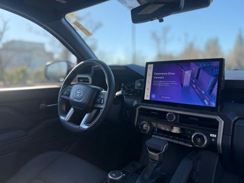 Used 2024 Toyota Tacoma Limited image 21