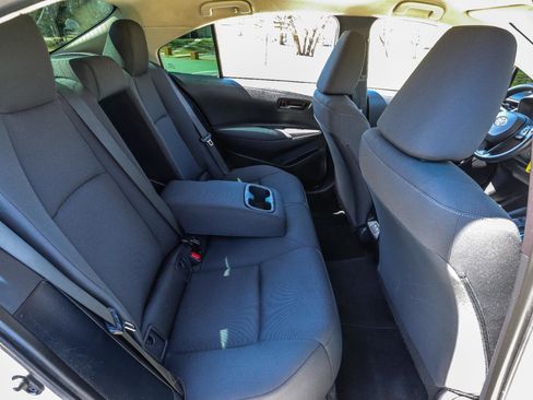 Used 2023 Toyota Corolla LE FWD image 36