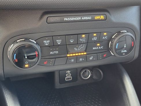 Used 2024 Ford Bronco Sport Outer Banks image 18