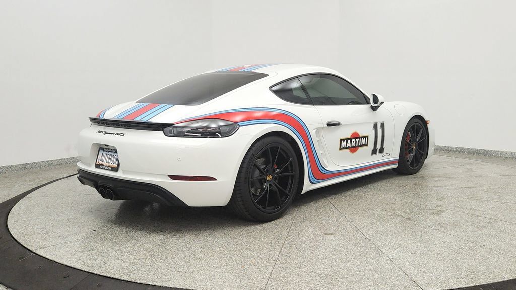 Used 2018 Porsche 718 Cayman GTS RWD image 5